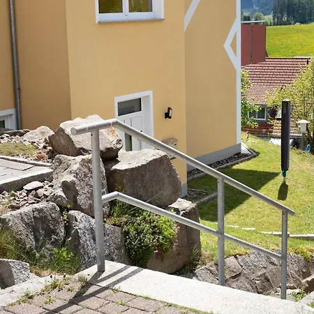 Fewo Furtwangen 아파트